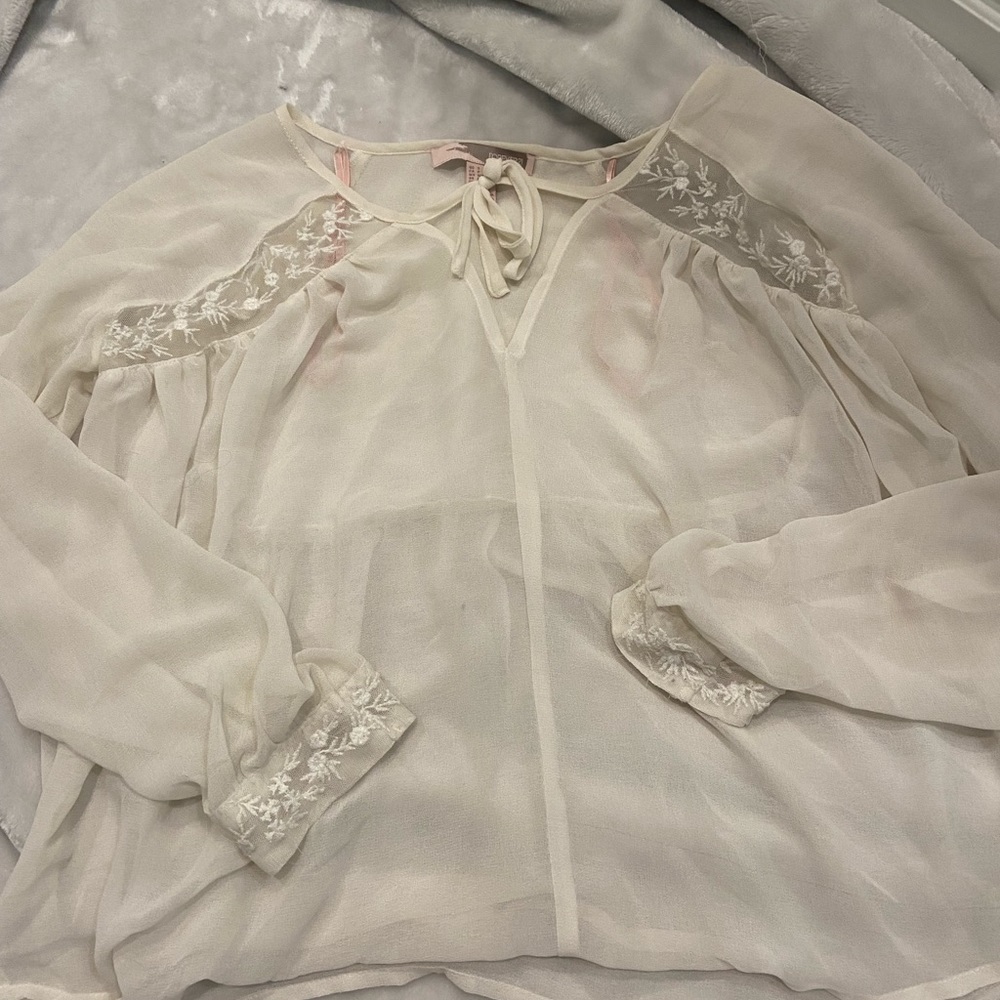 Off white shear top